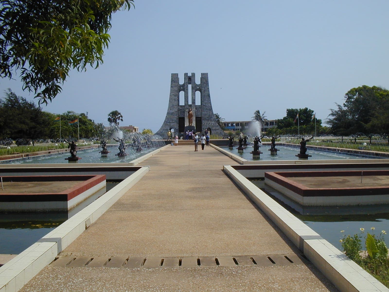 A memorial building and water features at the Kwame Nkrumah Mausoleum.