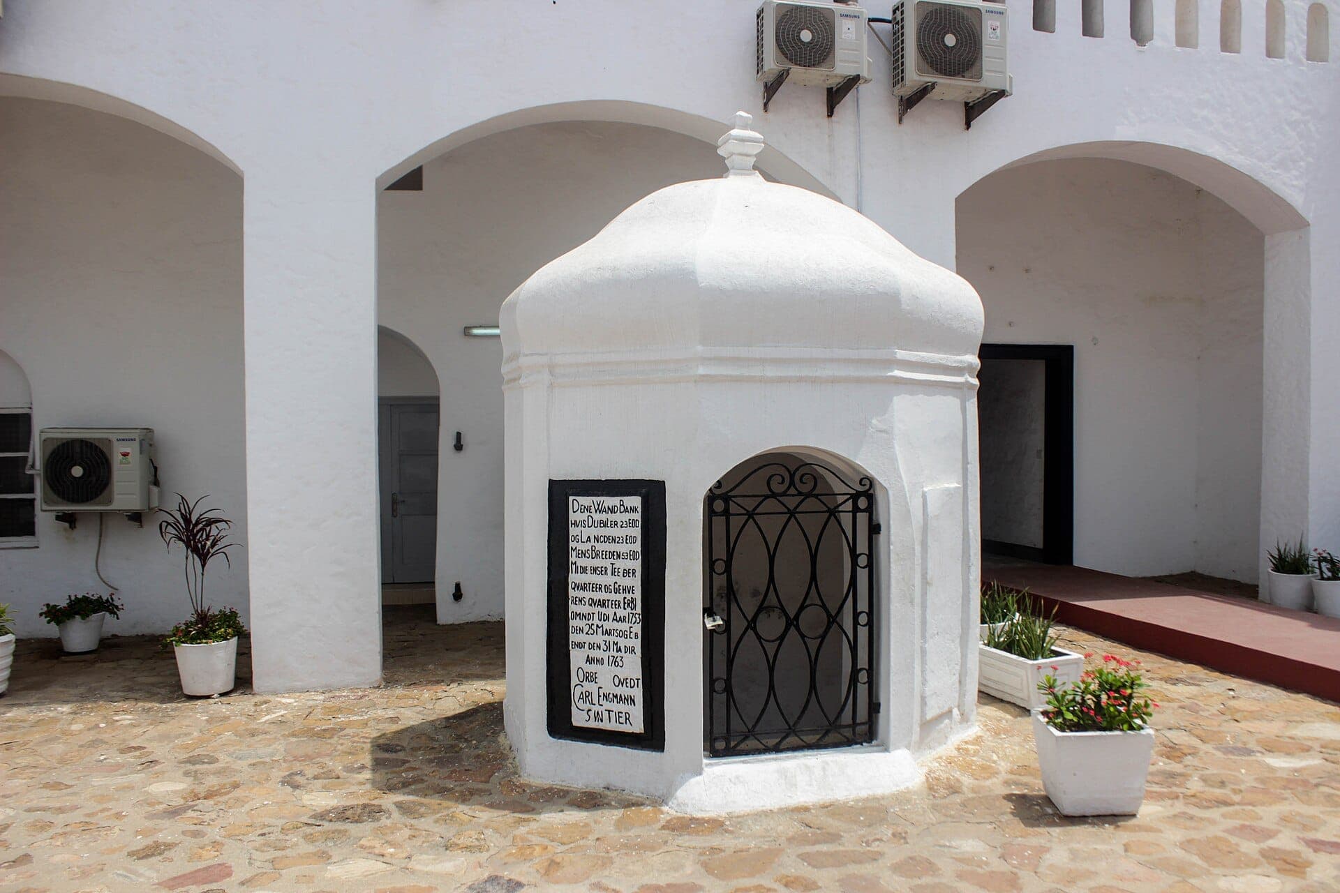 A courtyard inside Osu Castle.