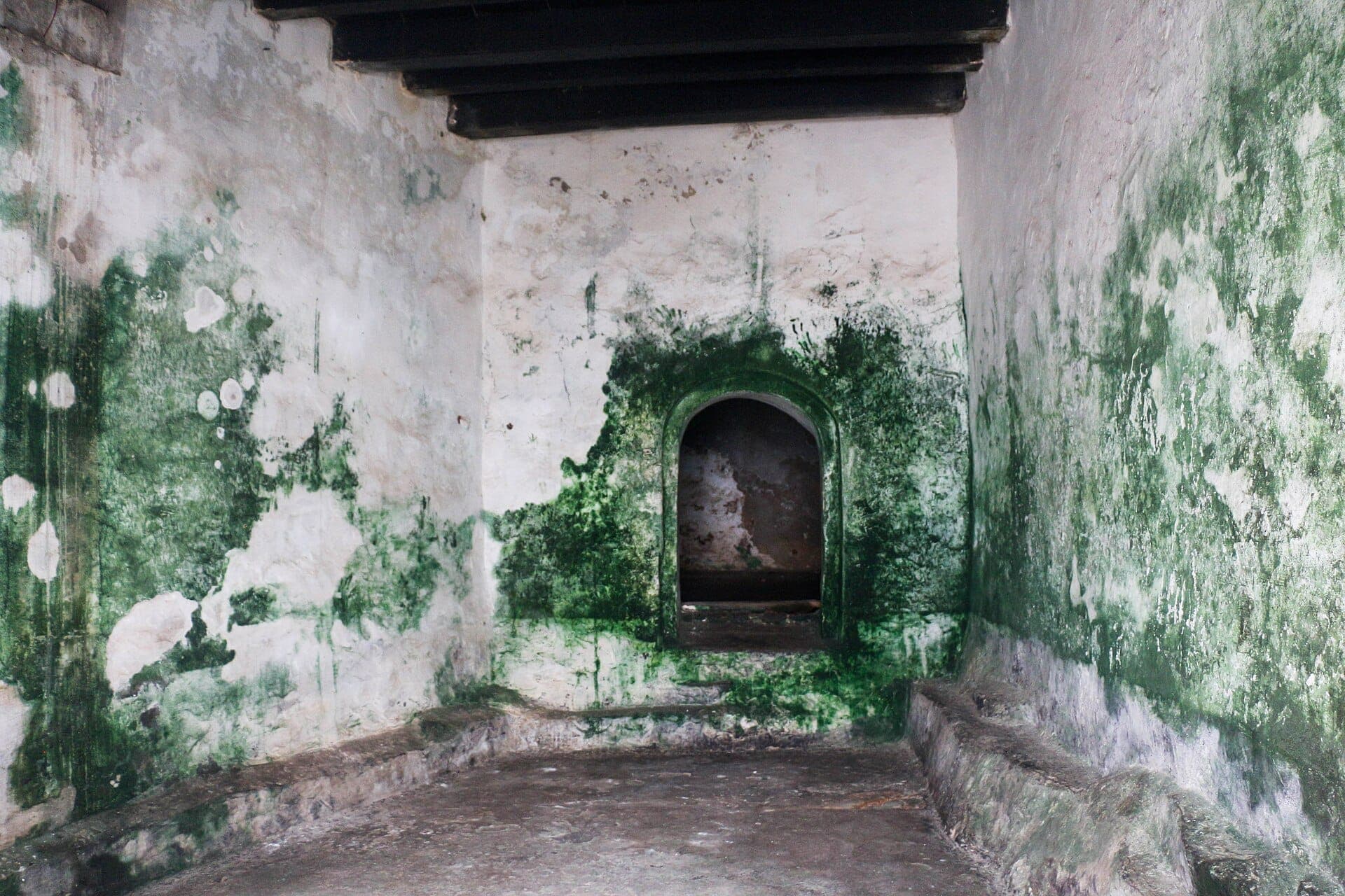 A room inside Fort St. Anthony.